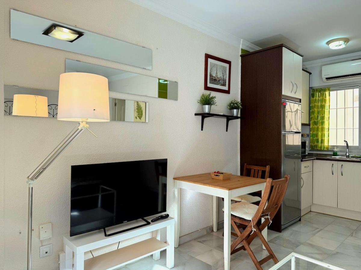 Estudio Junto A La Playa De La Malagueta & Parking * Málaga